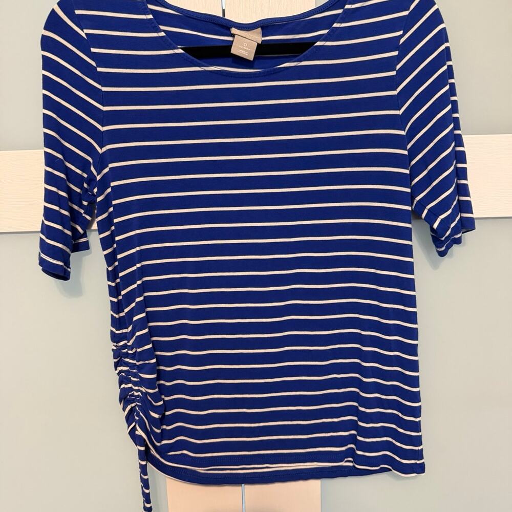 Chico’s Blue White Striped Ruched Side Top Women’s Size 0 Short Sleeve Stretch